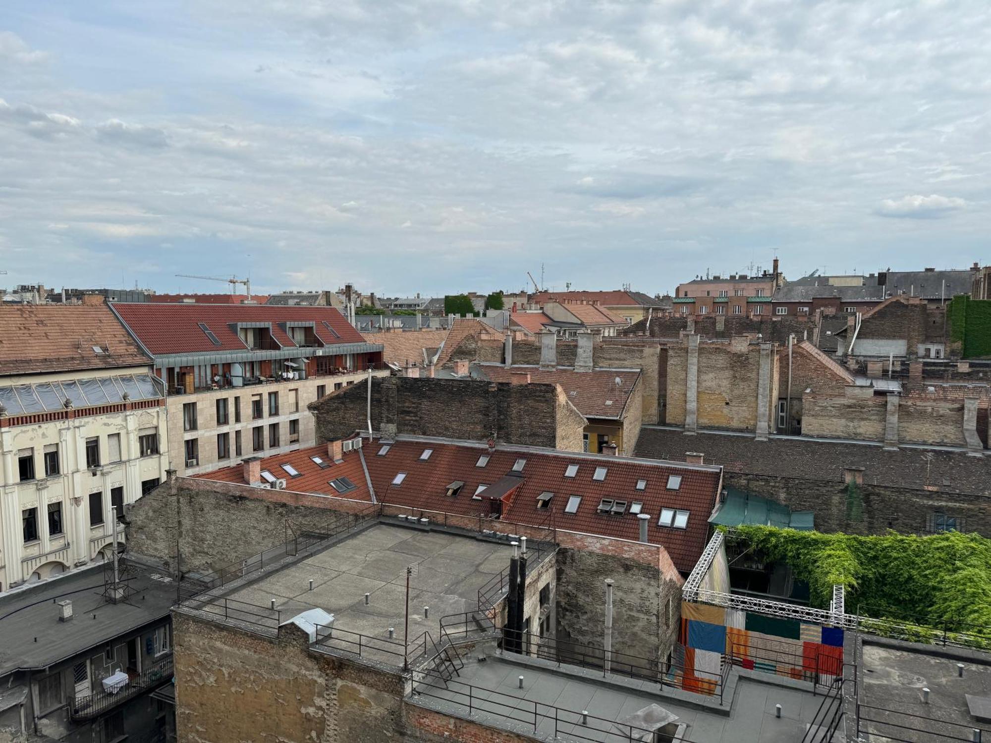 Appartement Rustic Downtown 106 M2 *